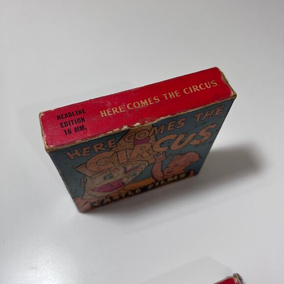 16 mm VTG Castle Films Movie Bundle: Here Comes the Circus, US Fighting Marines - Picture 2 of 5